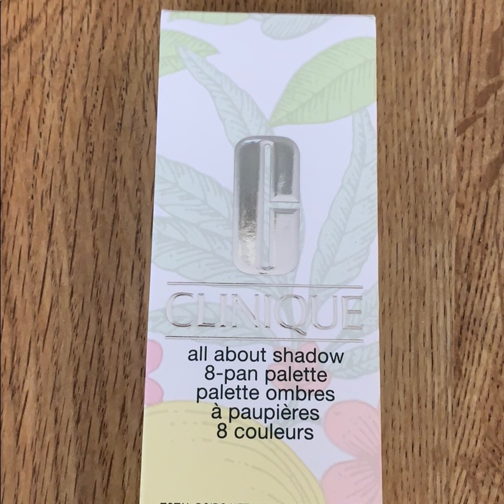 Clinique all about shadow 8 pan palette